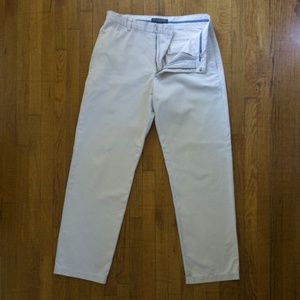 Banana Republic Gavin Chino - Straight Leg - 33x32